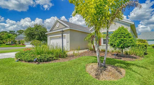 7521 RIDGELAKE CIR, BRADENTON, FL 34203, photo 4 of 41