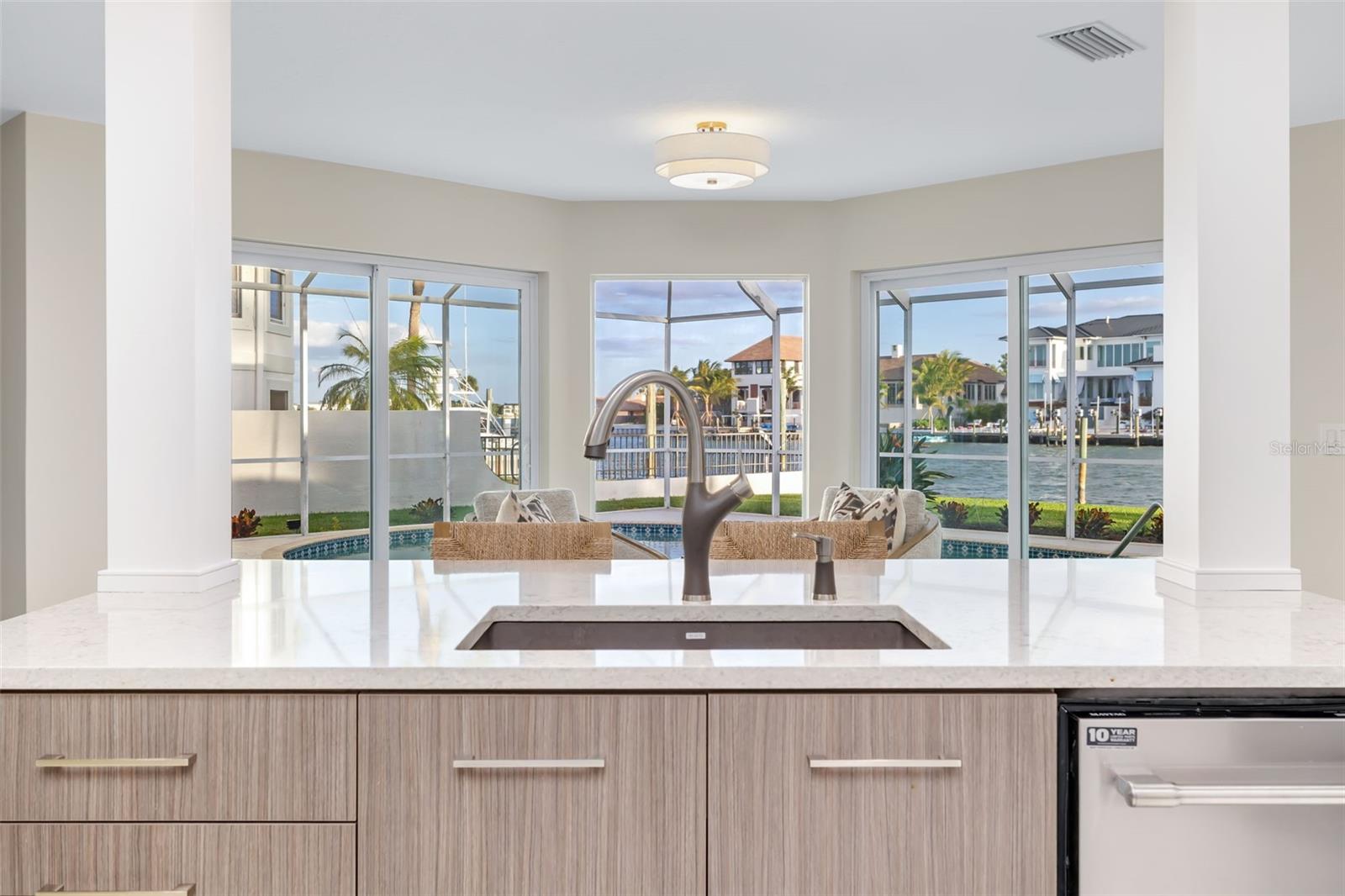 Sarasota, Florida, 34236, United States, 3 Bedrooms Bedrooms, ,4 BathroomsBathrooms,Residential,Active,2007150