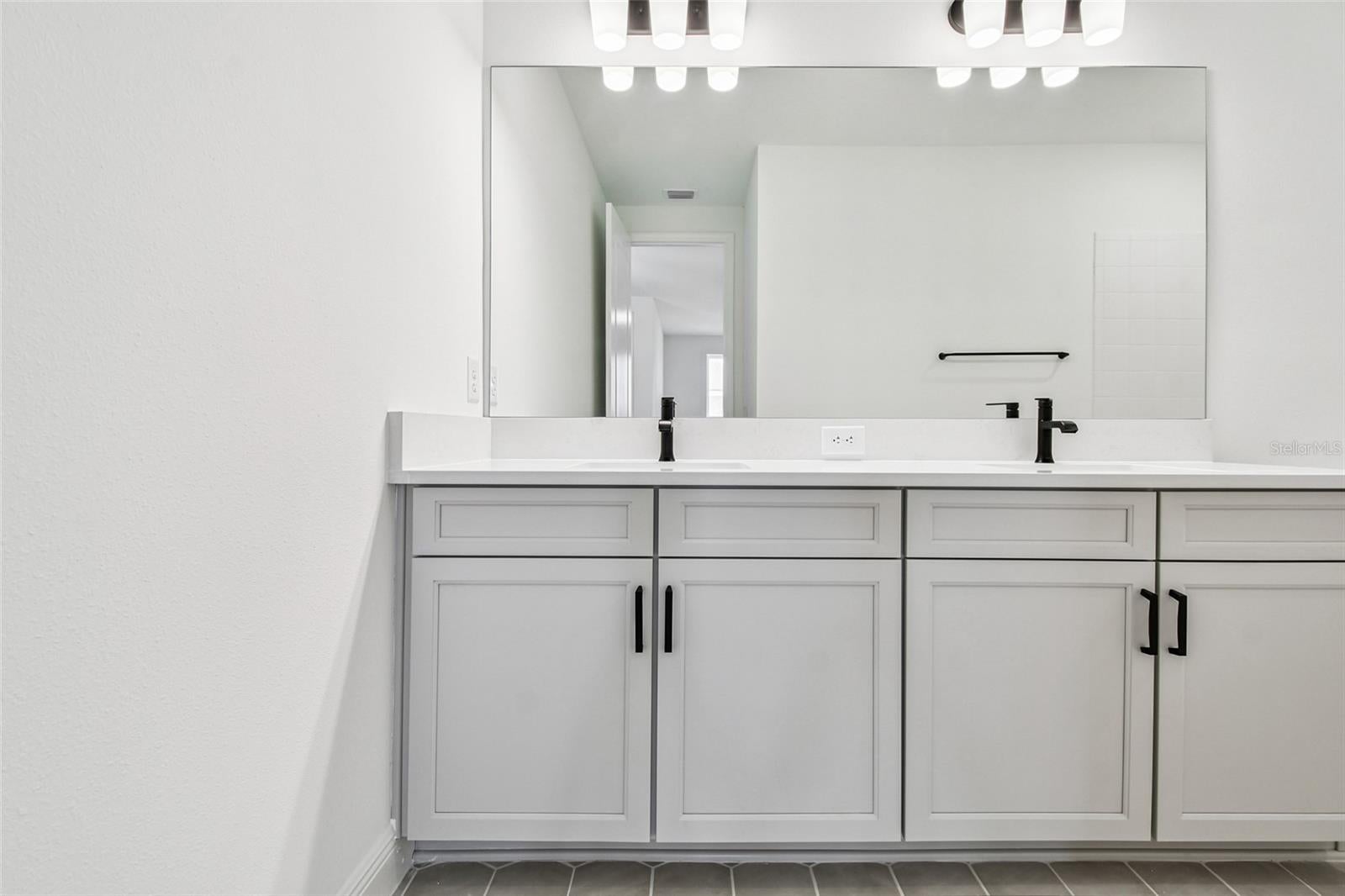 Parrish, Florida, 34219, United States, 4 Bedrooms Bedrooms, ,4 BathroomsBathrooms,Residential,Active,2007045