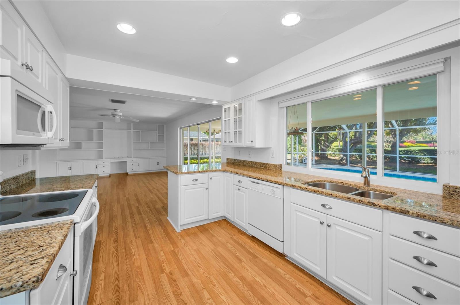 Belleair, Florida, 33756, United States, 3 Bedrooms Bedrooms, ,2 BathroomsBathrooms,Residential,Active,2011038