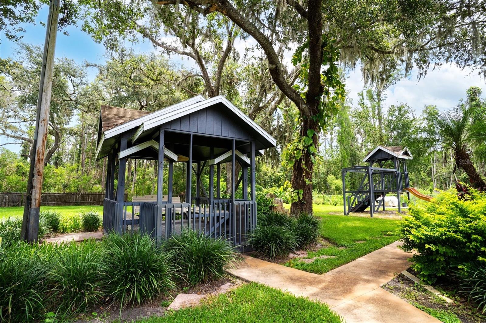 Plant City, Florida, 33565, United States, 13 Bedrooms Bedrooms, ,11 BathroomsBathrooms,Residential,Active,1953280