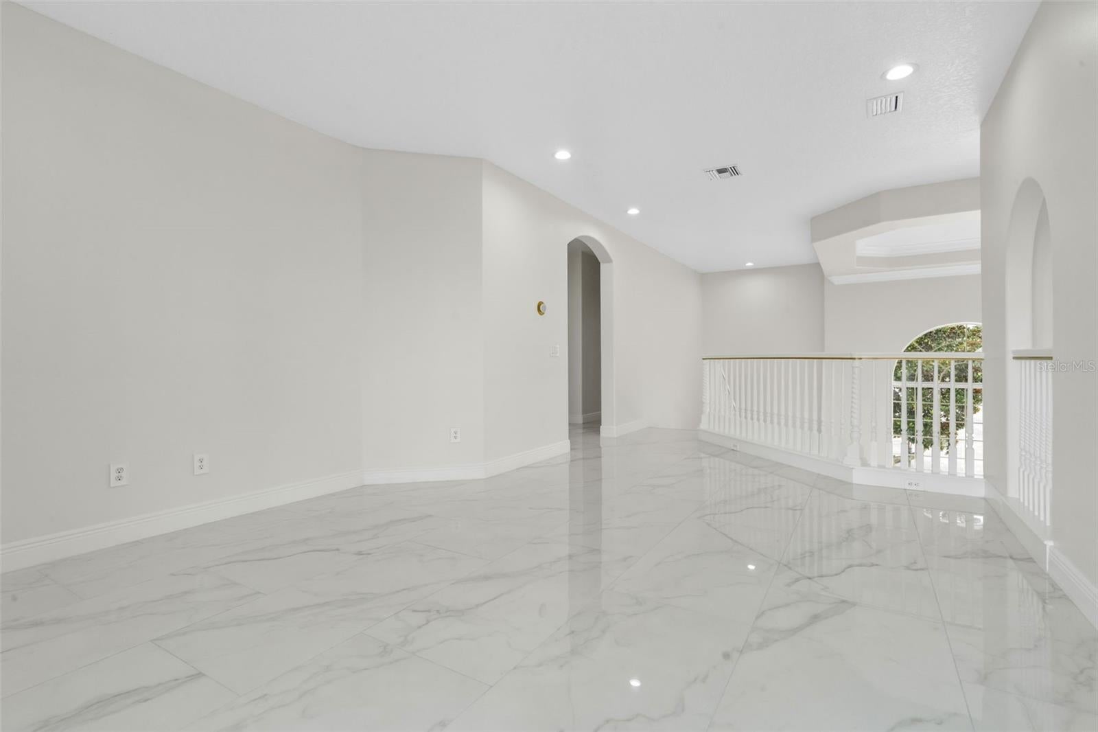 Davenport, Florida, 33837, United States, 5 Bedrooms Bedrooms, ,4 BathroomsBathrooms,Residential,Active,1963263