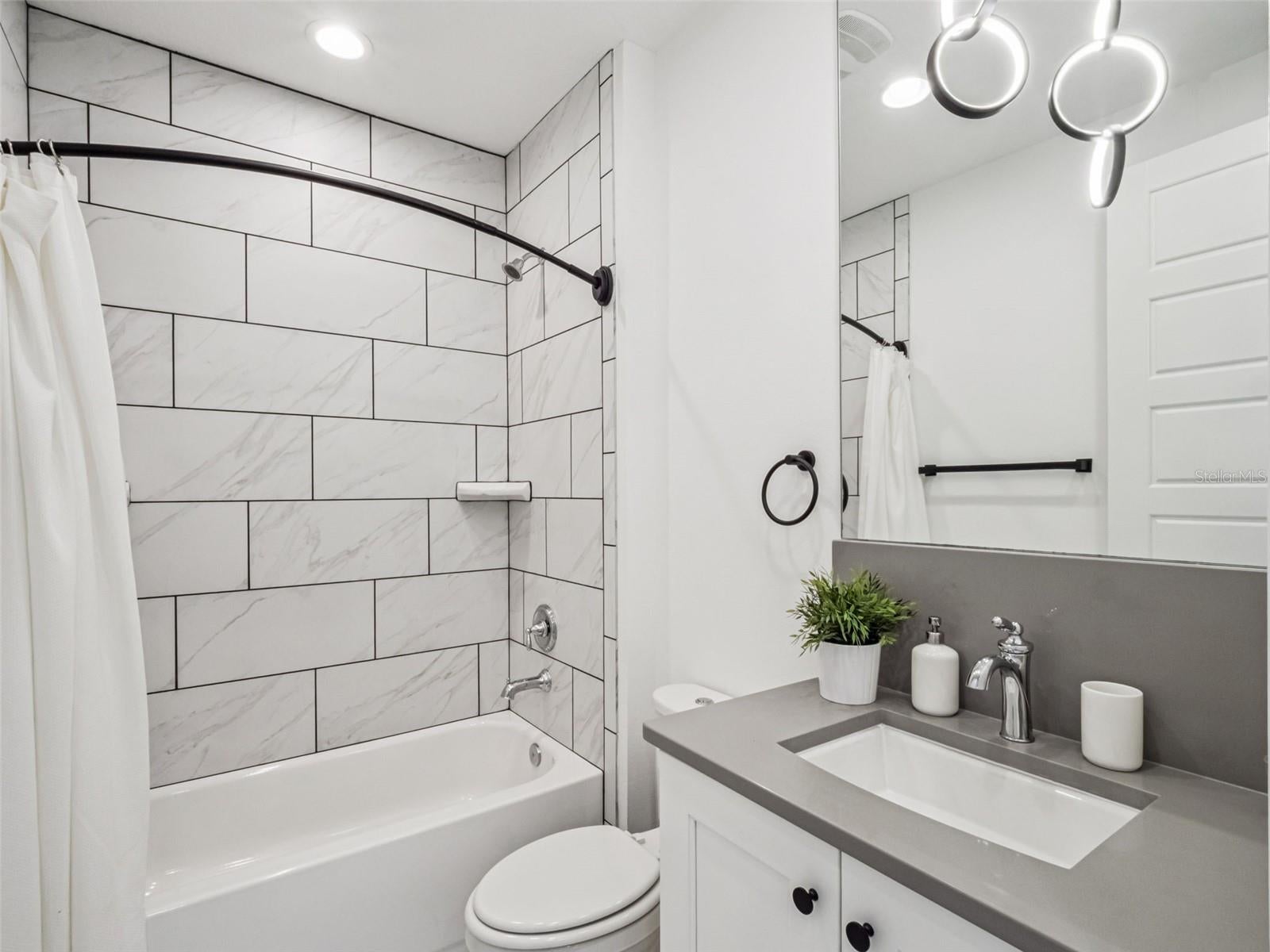 Winter Garden, Florida, 34787, United States, 5 Bedrooms Bedrooms, ,5 BathroomsBathrooms,Residential,Active,1969652