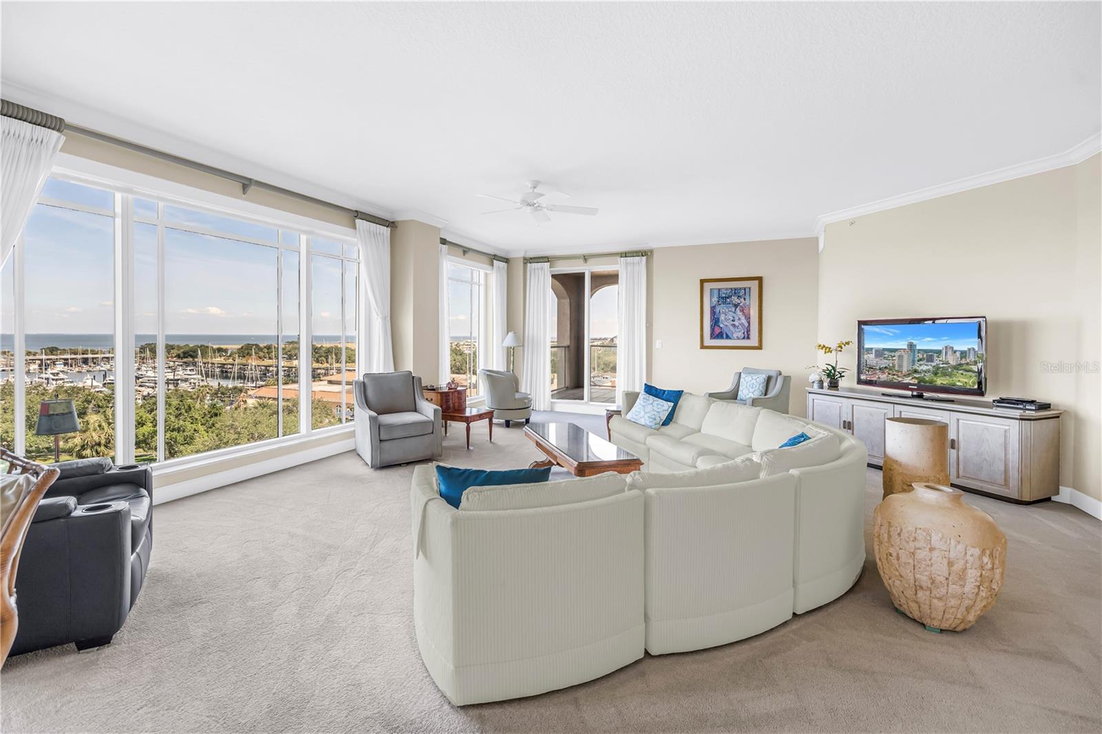 St Petersburg, Florida, 33701, United States, 3 Bedrooms Bedrooms, ,3 BathroomsBathrooms,Residential,Active,2045043