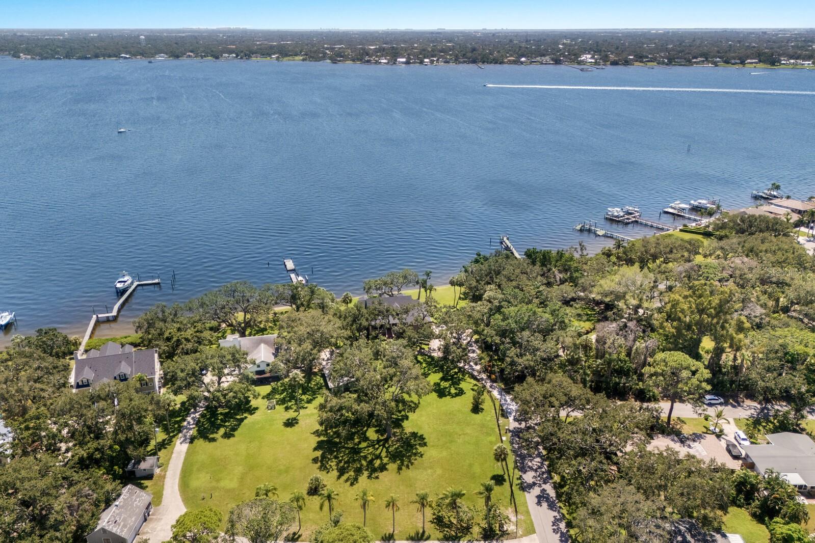 Palmetto, Florida, 34221, United States, 3 Bedrooms Bedrooms, ,4 BathroomsBathrooms,Residential,Active,1952285