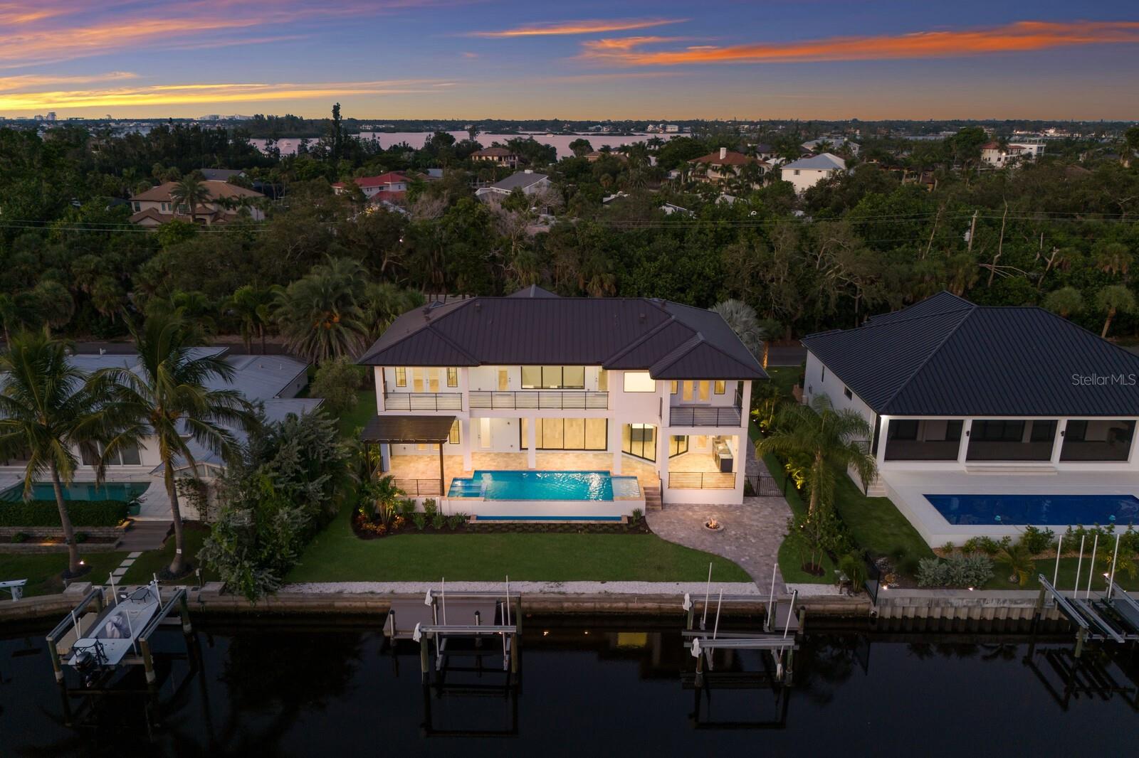 Sarasota, Florida, 34242, United States, 4 Bedrooms Bedrooms, ,6 BathroomsBathrooms,Residential,Active,1941333