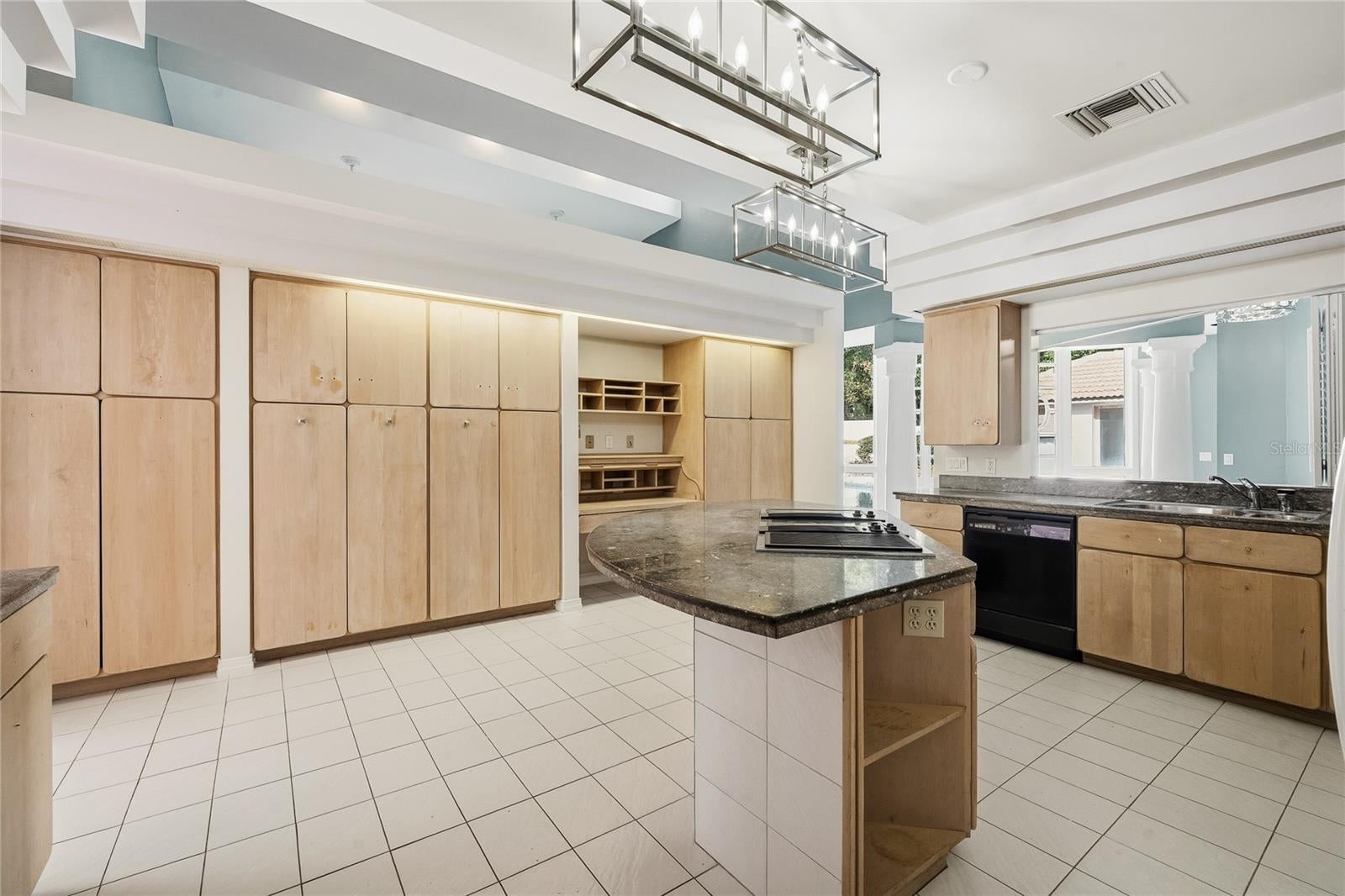 Longwood, Florida, 32779, United States, 4 Bedrooms Bedrooms, ,6 BathroomsBathrooms,Residential,Active,2006962