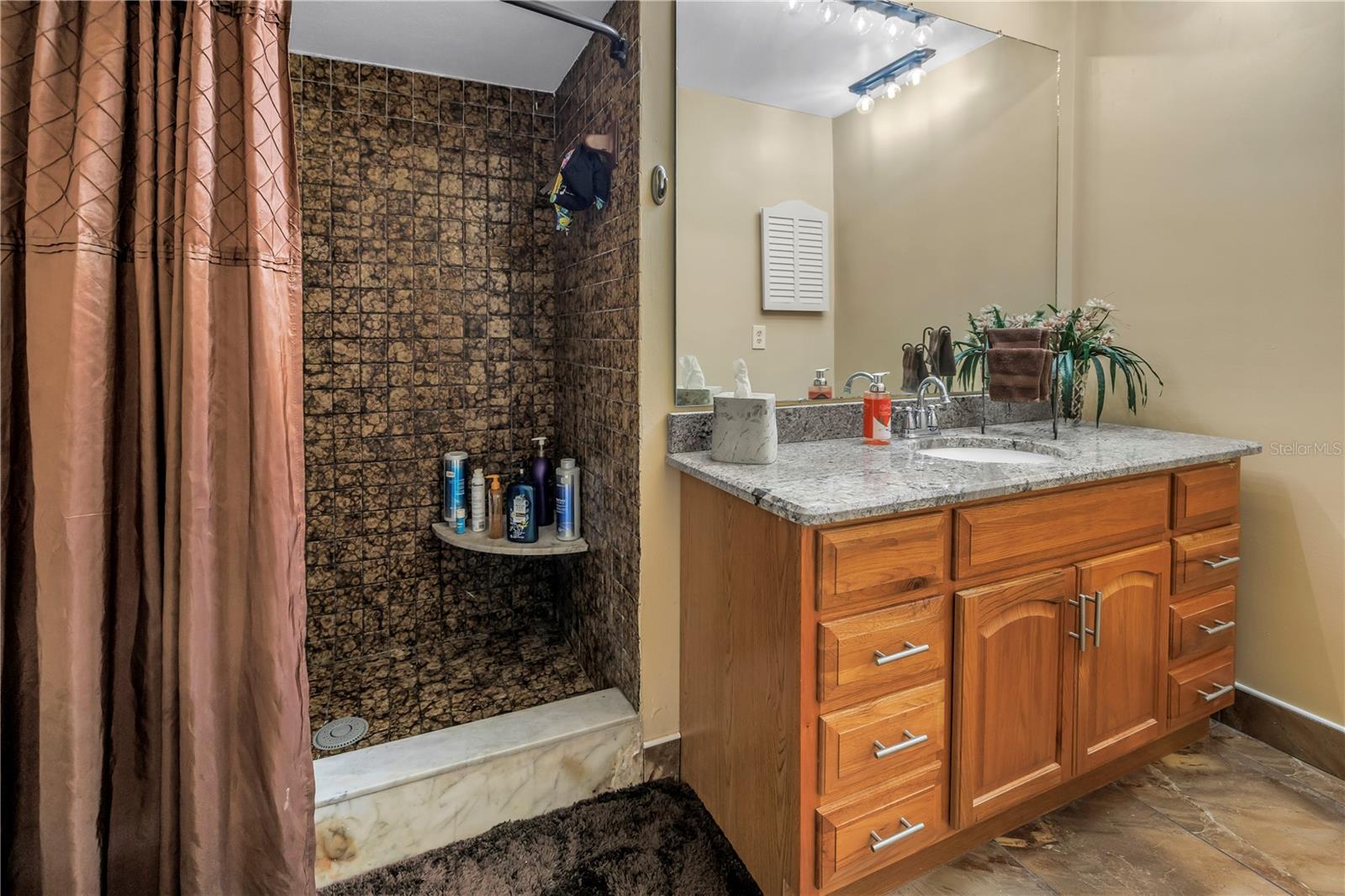 St Petersburg, Florida, 33703, United States, 5 Bedrooms Bedrooms, ,3 BathroomsBathrooms,Residential,Active,1824530