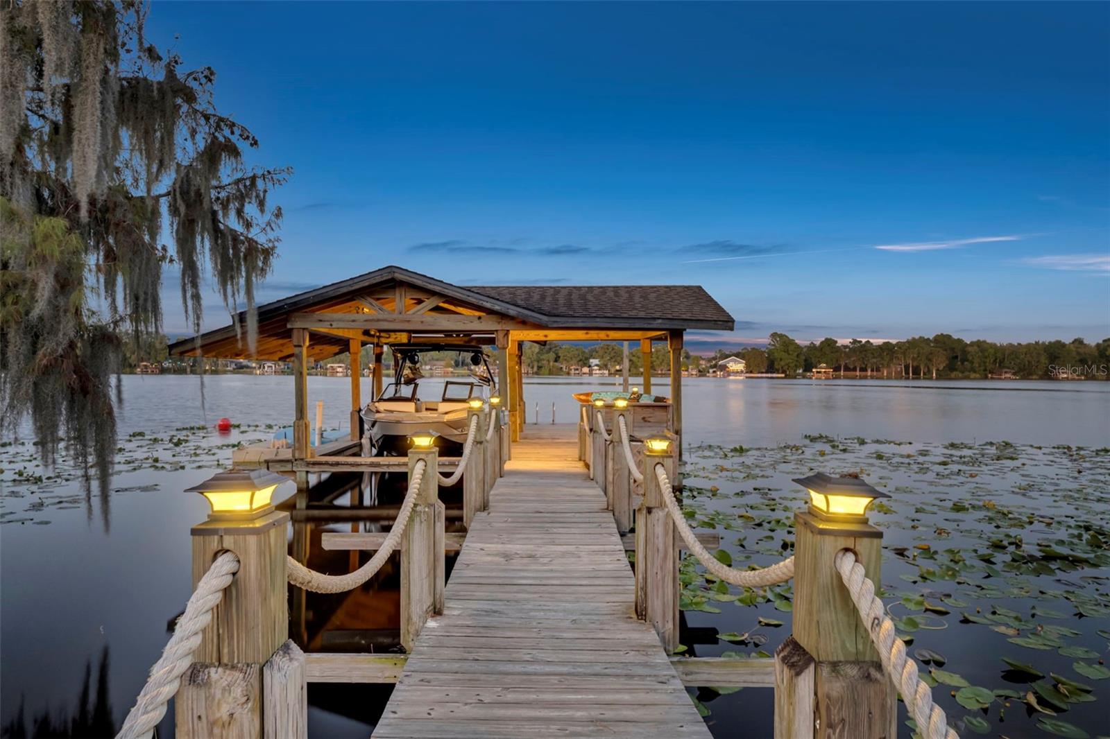 Oviedo, Florida, 32765, United States, 5 Bedrooms Bedrooms, ,5 BathroomsBathrooms,Residential,Active,1952070