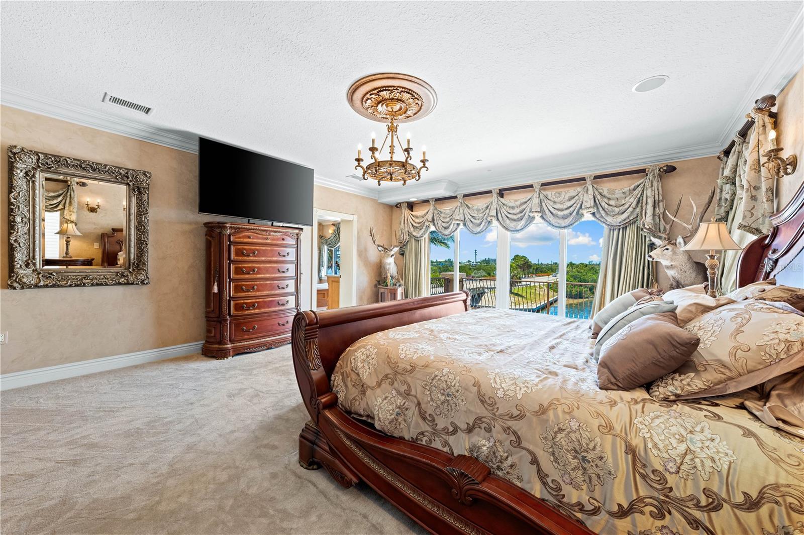 Sarasota, Florida, 34236, United States, 5 Bedrooms Bedrooms, ,6 BathroomsBathrooms,Residential,Active,1834475