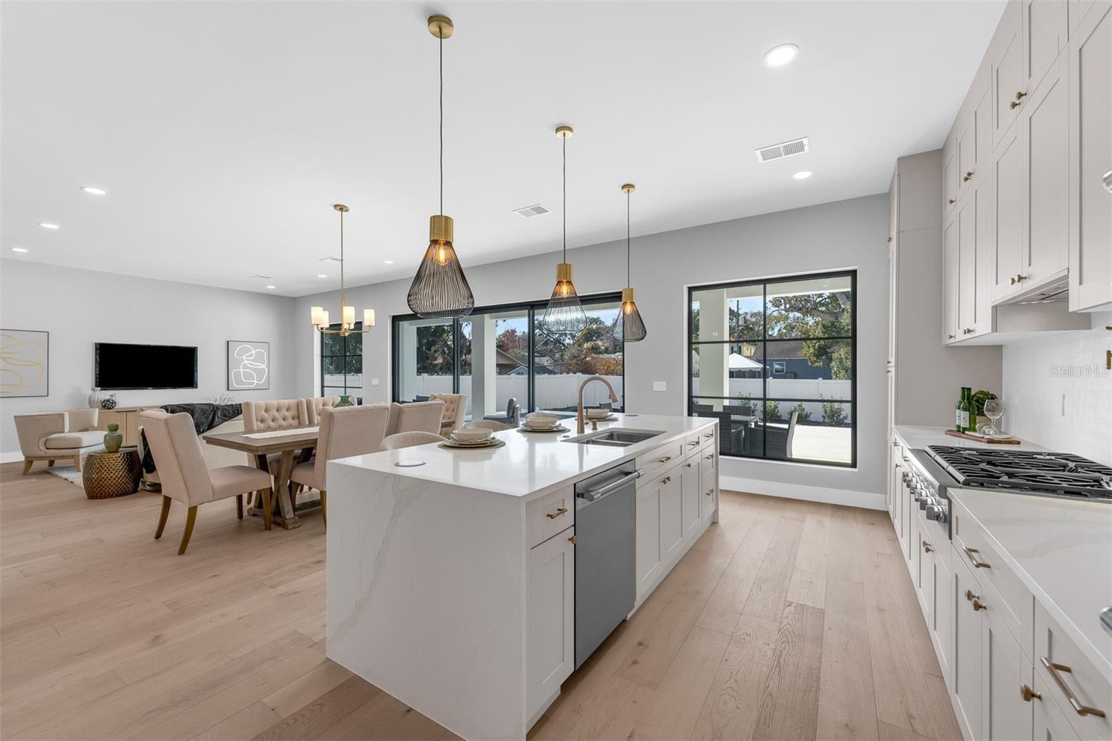 Orlando, Florida, 32804, United States, 5 Bedrooms Bedrooms, ,5 BathroomsBathrooms,Residential,Active,2019846