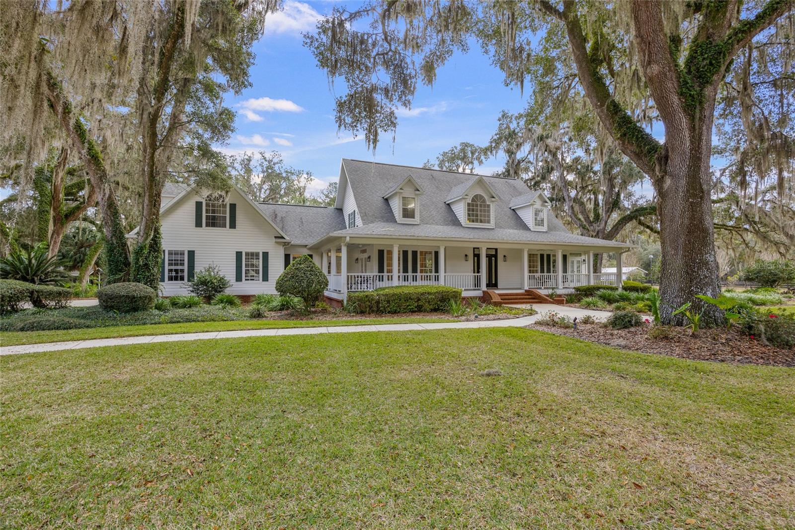 Alachua, Florida, 32615, United States, 5 Bedrooms Bedrooms, ,7 BathroomsBathrooms,Residential,Active,2009170