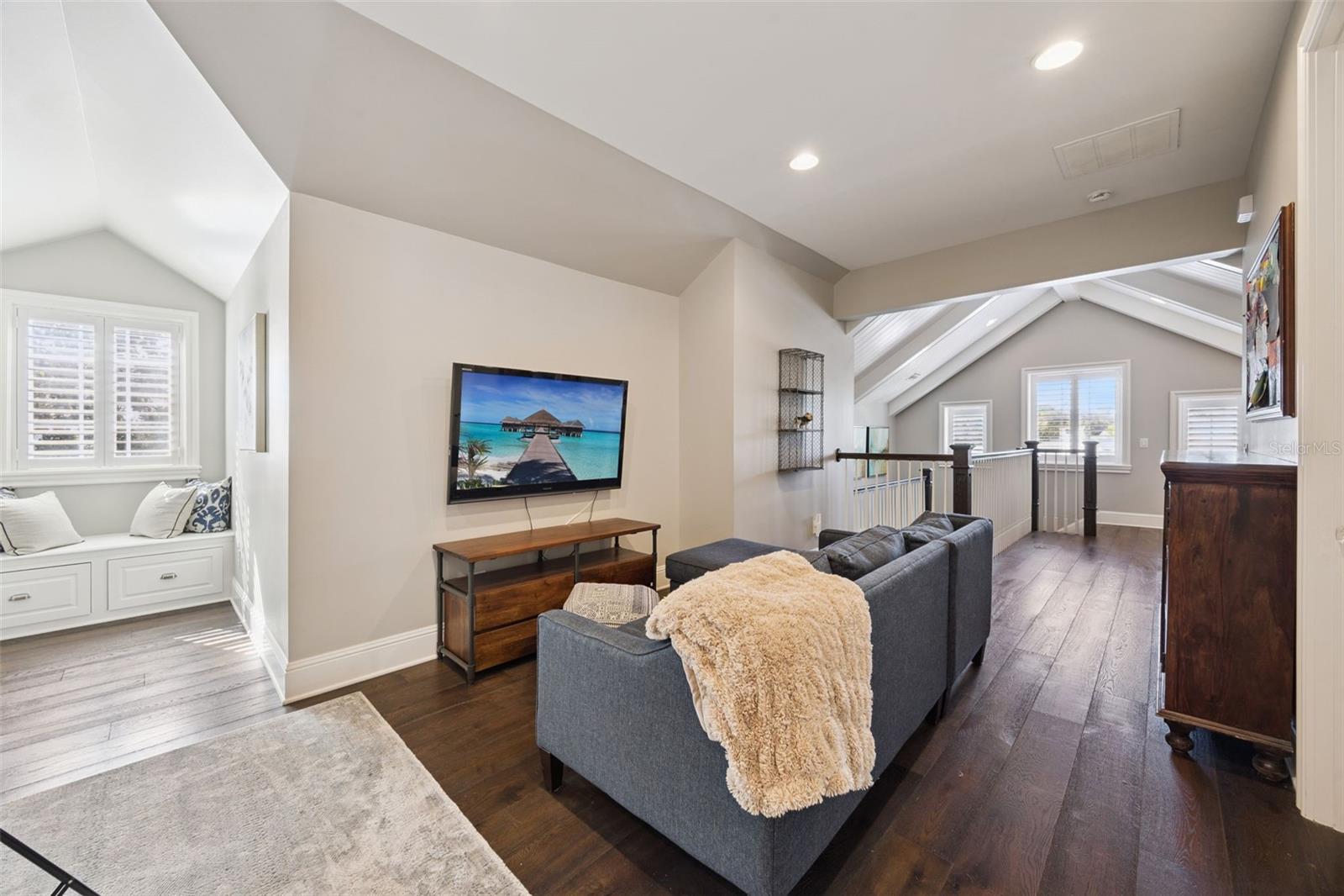 Winter Park, Florida, 32789, United States, 5 Bedrooms Bedrooms, ,5 BathroomsBathrooms,Residential,Active,2013170