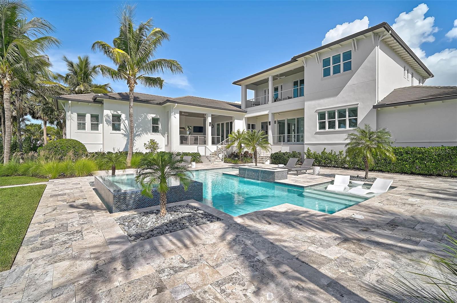 Sarasota, Florida, 34236, United States, 5 Bedrooms Bedrooms, ,6 BathroomsBathrooms,Residential,Active,1972132