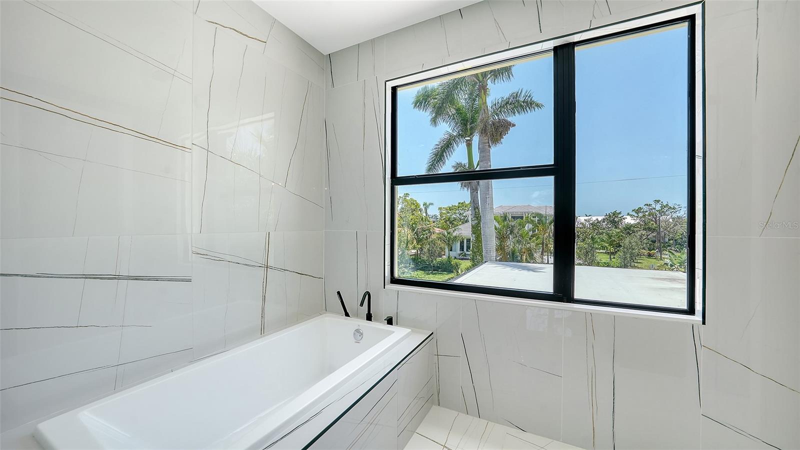 Sarasota, Florida, 34239, United States, ,7 BathroomsBathrooms,Residential,Active,1849492