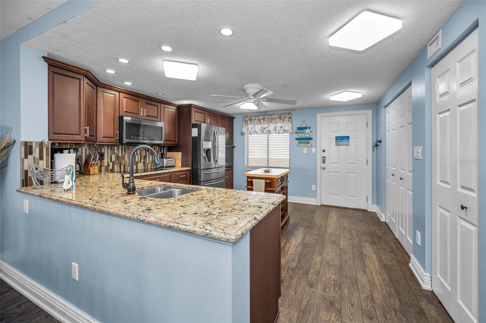 Madeira Beach, Florida, 33708, United States, 2 Bedrooms Bedrooms, ,2 BathroomsBathrooms,Residential,Active,1945844