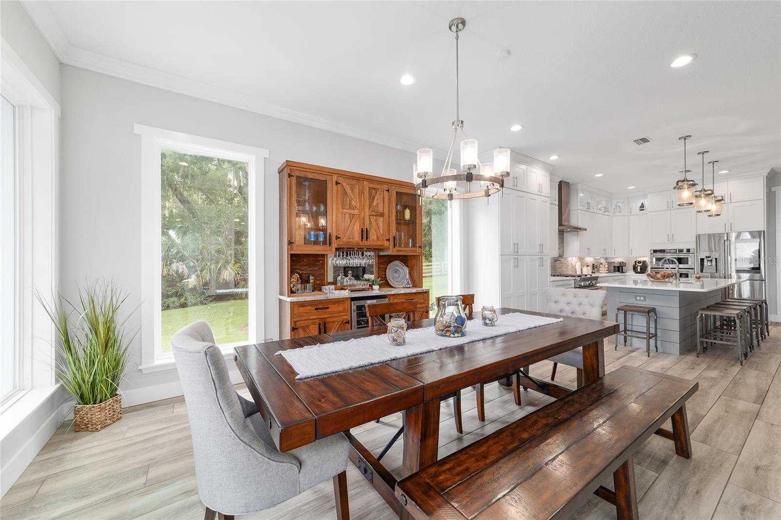 Ocklawaha, Florida, 32179, United States, 5 Bedrooms Bedrooms, ,4 BathroomsBathrooms,Residential,Active,1944075