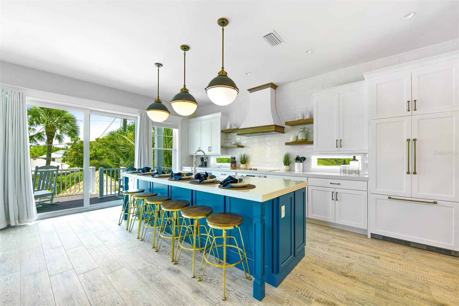 Sarasota, Florida, 34236, United States, 7 Bedrooms Bedrooms, ,8 BathroomsBathrooms,Residential,Active,1774005