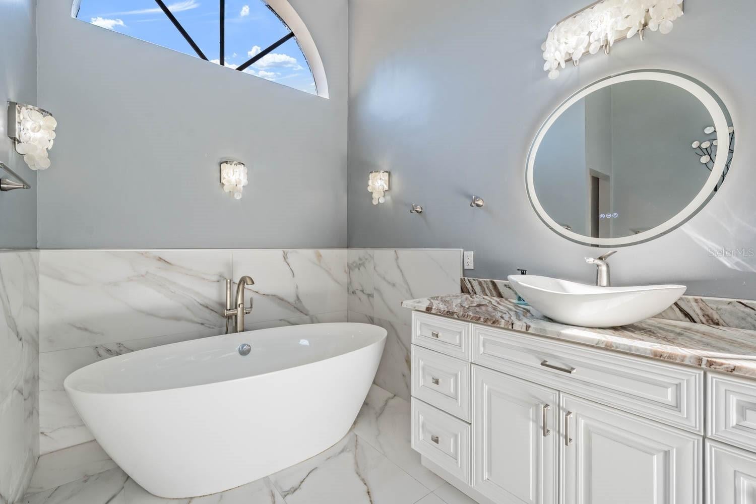 Tarpon Springs, Florida, 34688, United States, 4 Bedrooms Bedrooms, ,4 BathroomsBathrooms,Residential,Active,2044985