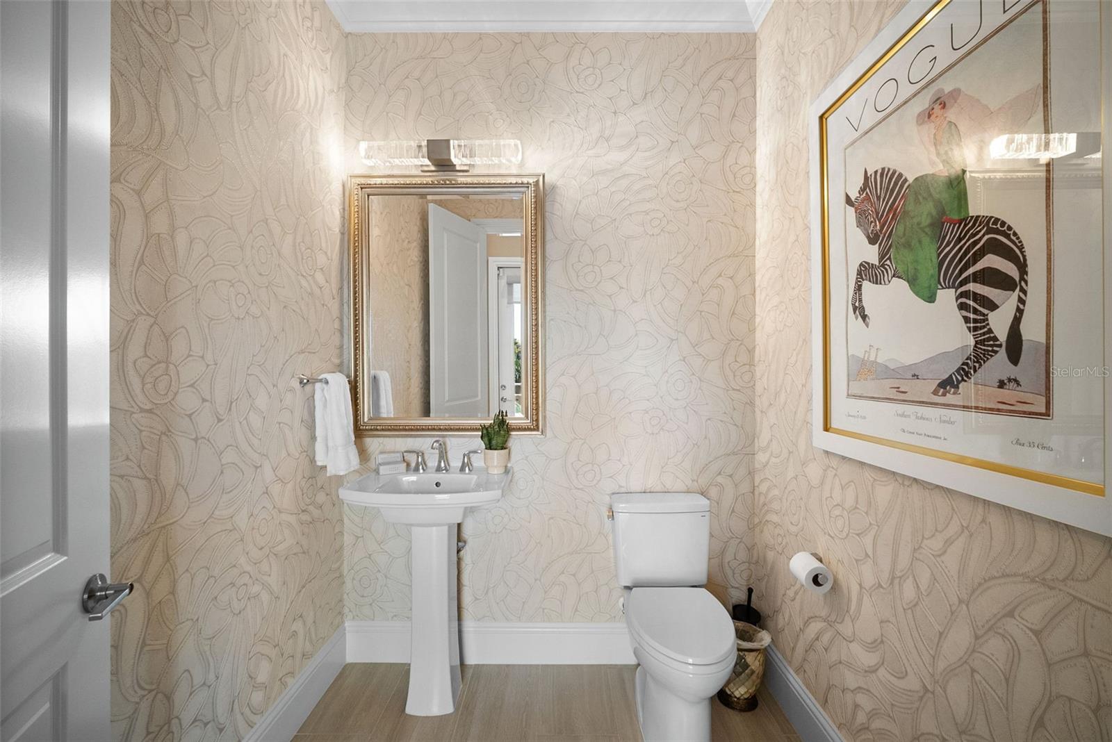 Bradenton, Florida, 34202, United States, 3 Bedrooms Bedrooms, ,4 BathroomsBathrooms,Residential,Active,1987272