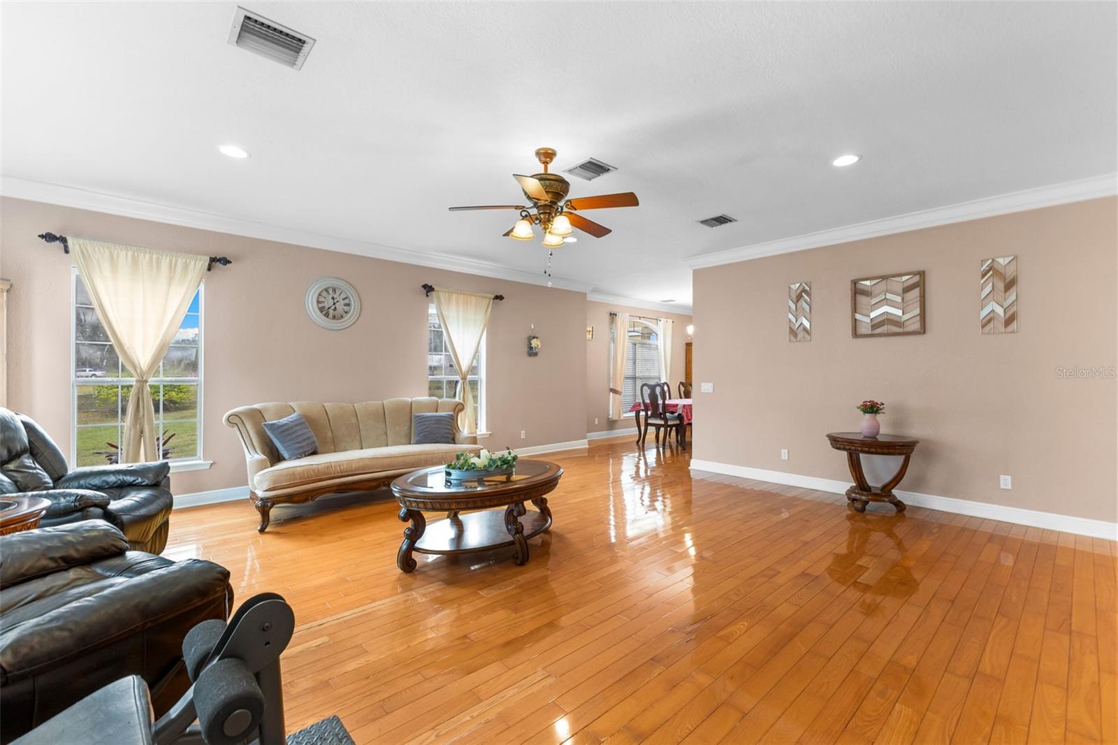 Plant City, Florida, 33567, United States, 5 Bedrooms Bedrooms, ,3 BathroomsBathrooms,Residential,Active,2007196