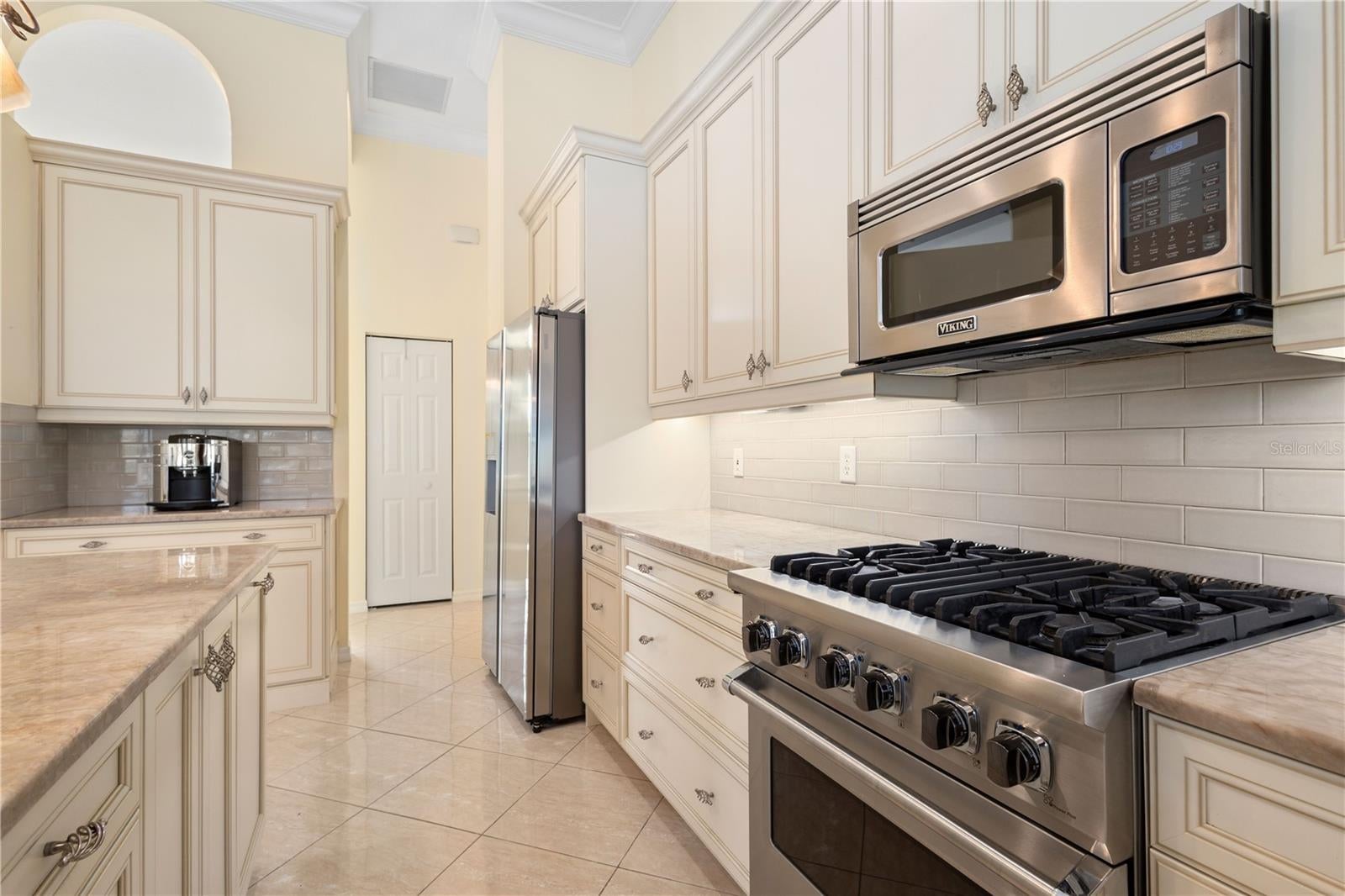 Sarasota, Florida, 34240, United States, 3 Bedrooms Bedrooms, ,3 BathroomsBathrooms,Residential,Active,1987206