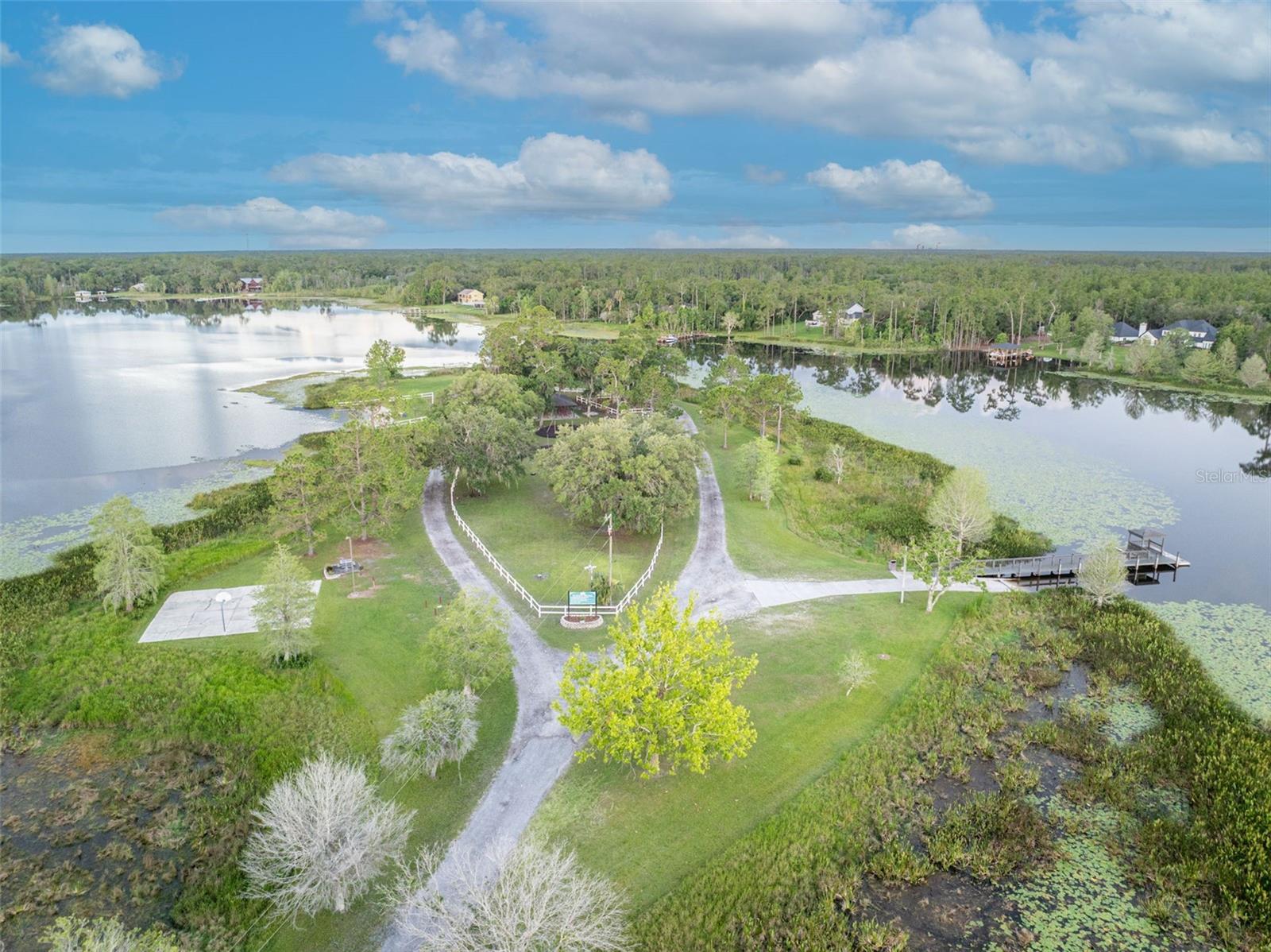 Geneva, Florida, 32732, United States, ,4 BathroomsBathrooms,Residential,Active,1701775