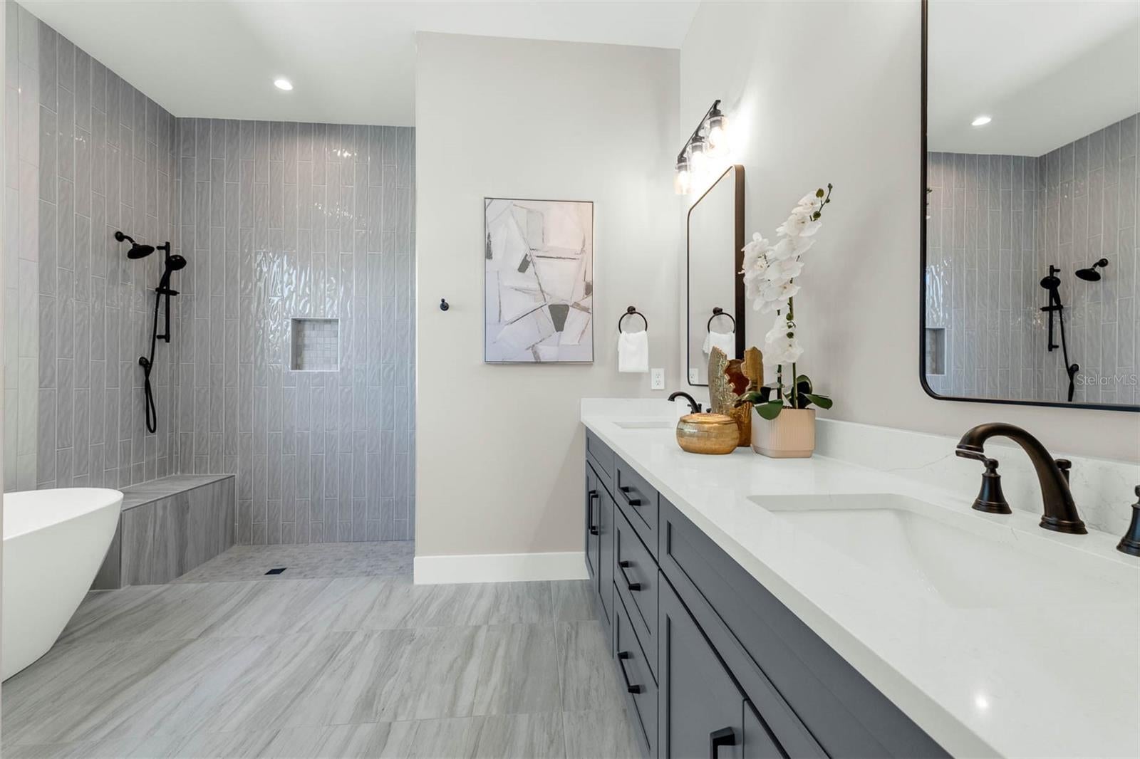 Orlando, Florida, 32804, United States, 5 Bedrooms Bedrooms, ,4 BathroomsBathrooms,Residential,Active,1702896