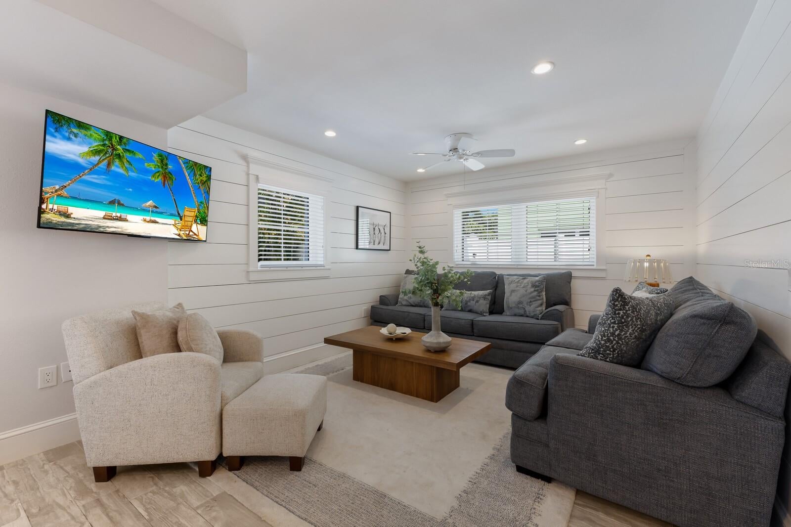 Sarasota, Florida, 34242, United States, 7 Bedrooms Bedrooms, ,6 BathroomsBathrooms,Residential,Active,1926695