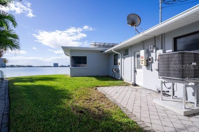 St Petersburg, Florida, 33707, United States, 4 Bedrooms Bedrooms, ,4 BathroomsBathrooms,Residential,Active,1987212