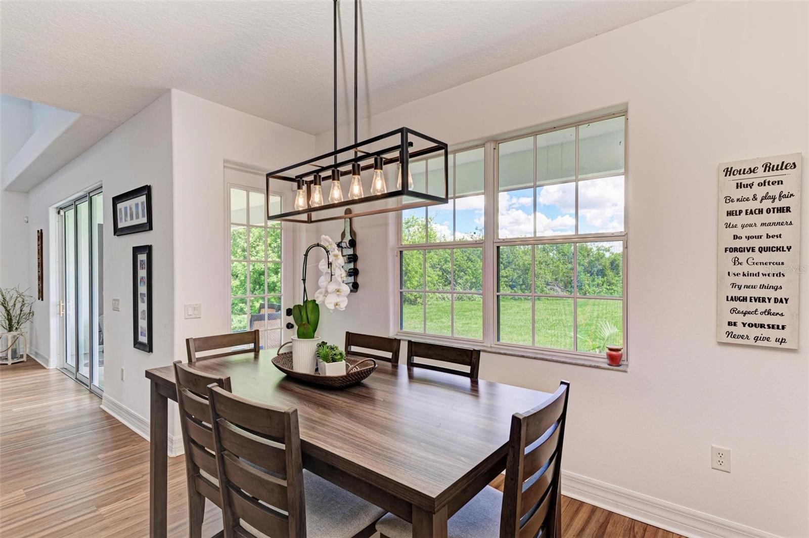 Bradenton, Florida, 34202, United States, 4 Bedrooms Bedrooms, ,3 BathroomsBathrooms,Residential,Active,2002666