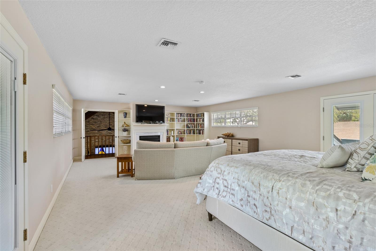 Port Orange, Florida, 32128, United States, 4 Bedrooms Bedrooms, ,6 BathroomsBathrooms,Residential,Active,1797944