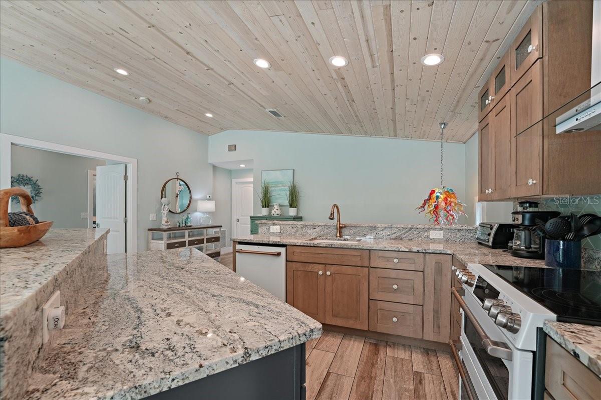 Anna Maria, Florida, 34216, United States, 3 Bedrooms Bedrooms, ,3 BathroomsBathrooms,Residential,Active,1970949