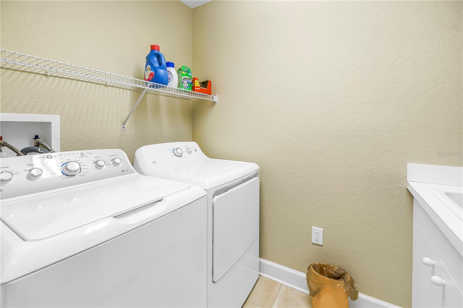 St Petersburg, Florida, 33701, United States, 3 Bedrooms Bedrooms, ,3 BathroomsBathrooms,Residential,Active,2045043