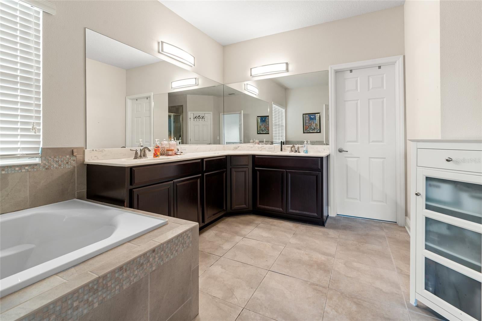 Lutz, Florida, 33549, United States, 7 Bedrooms Bedrooms, ,5 BathroomsBathrooms,Residential,Active,1934823