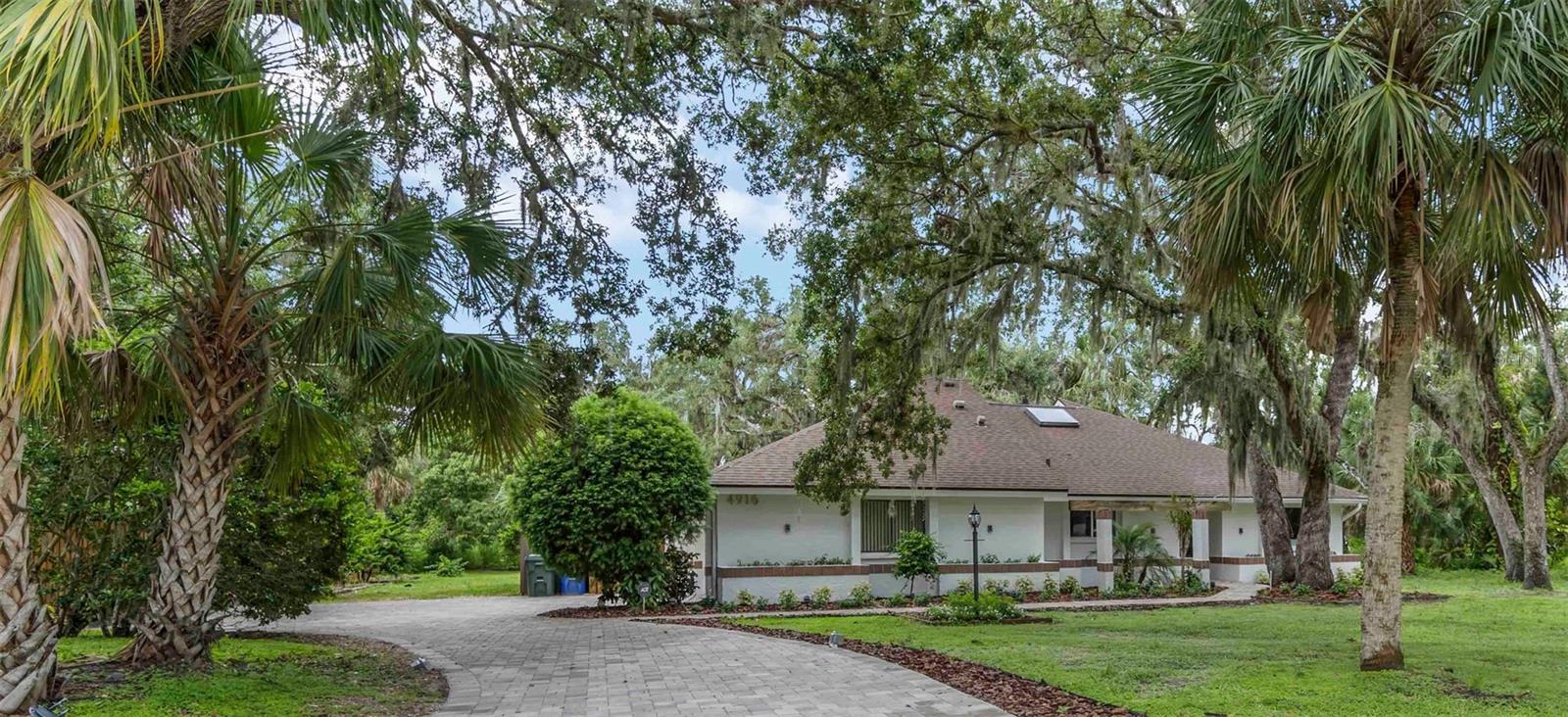 Sarasota, Florida, 34232, United States, 5 Bedrooms Bedrooms, ,3 BathroomsBathrooms,Residential,Active,1781510