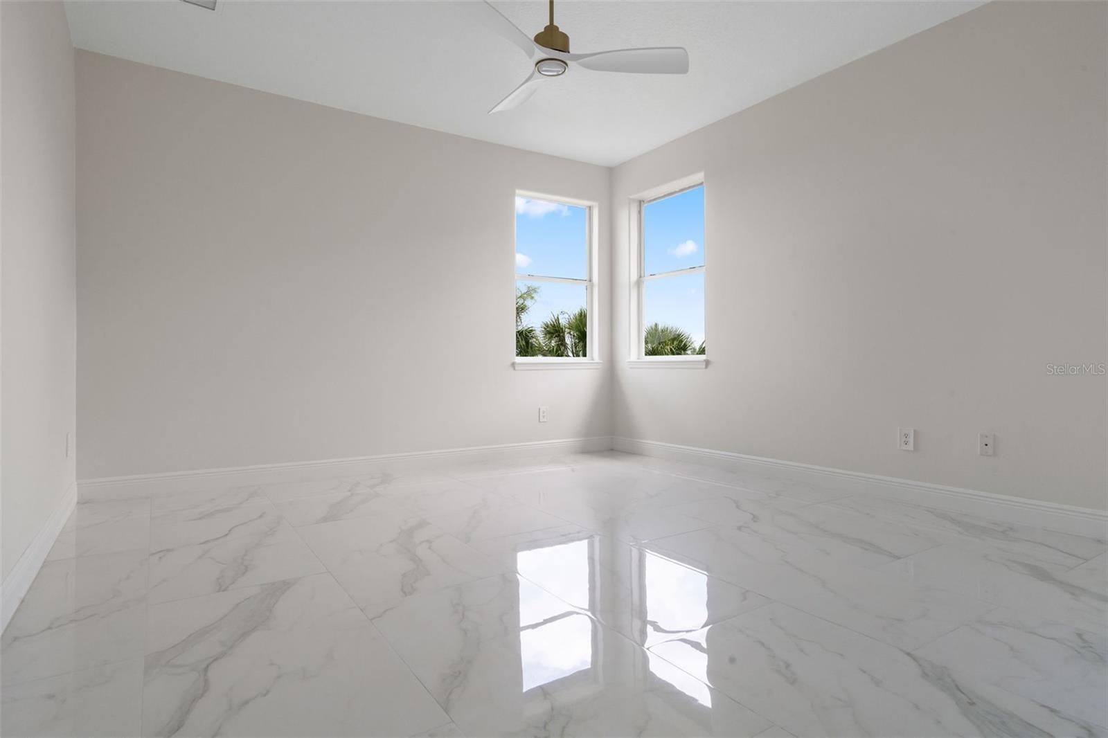 Davenport, Florida, 33837, United States, 5 Bedrooms Bedrooms, ,4 BathroomsBathrooms,Residential,Active,1963263