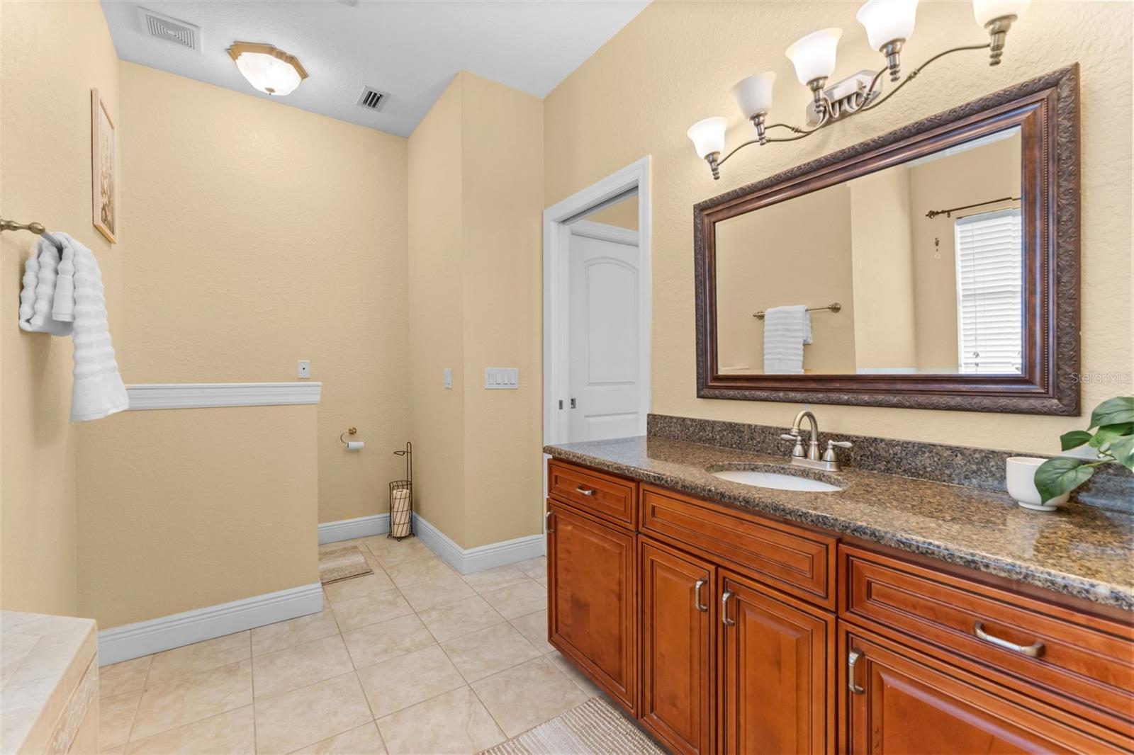 Plant City, Florida, 33567, United States, 5 Bedrooms Bedrooms, ,3 BathroomsBathrooms,Residential,Active,2007196