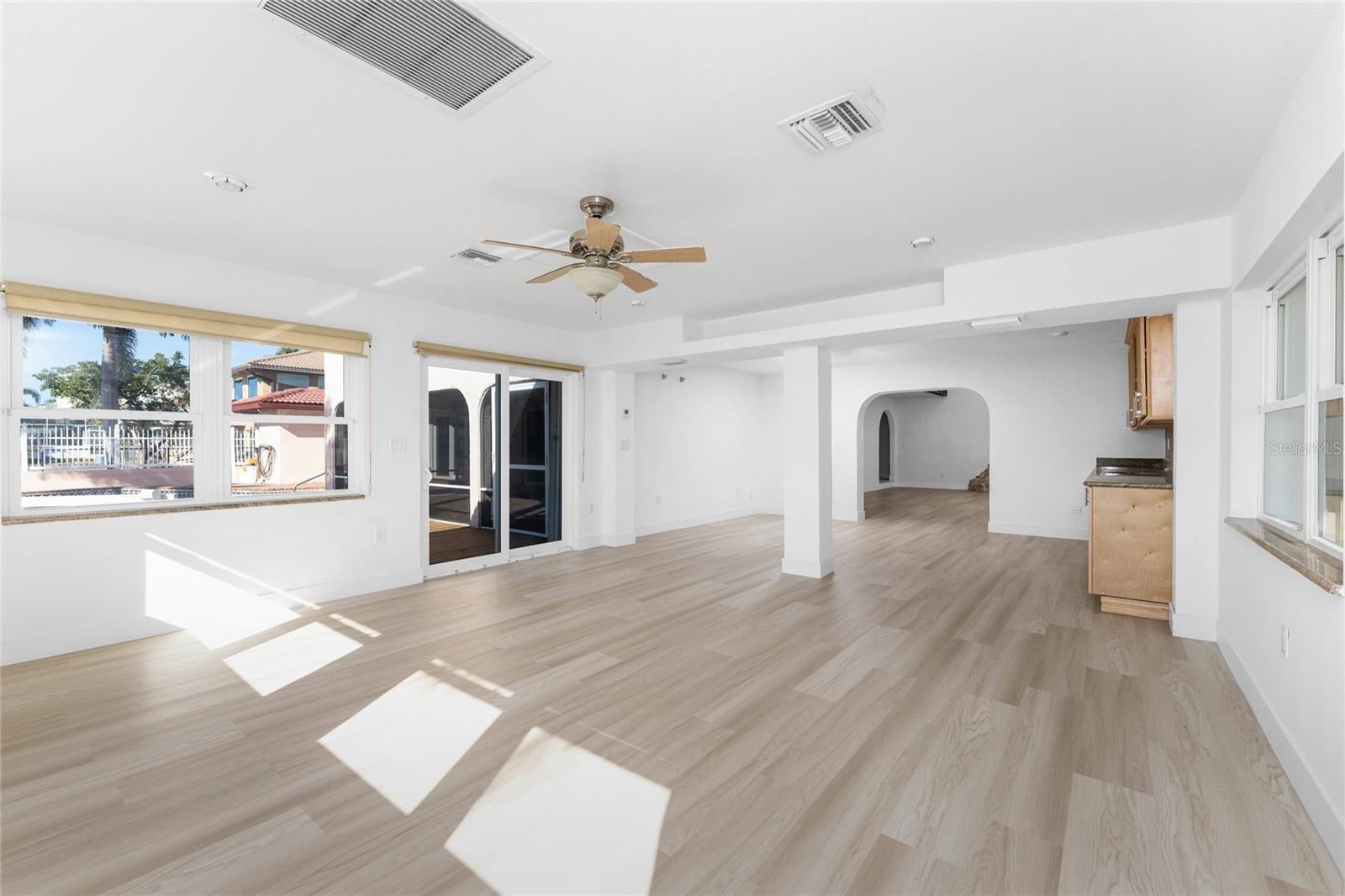 Port Charlotte, Florida, 33952, United States, 5 Bedrooms Bedrooms, ,5 BathroomsBathrooms,Residential,Active,2010210