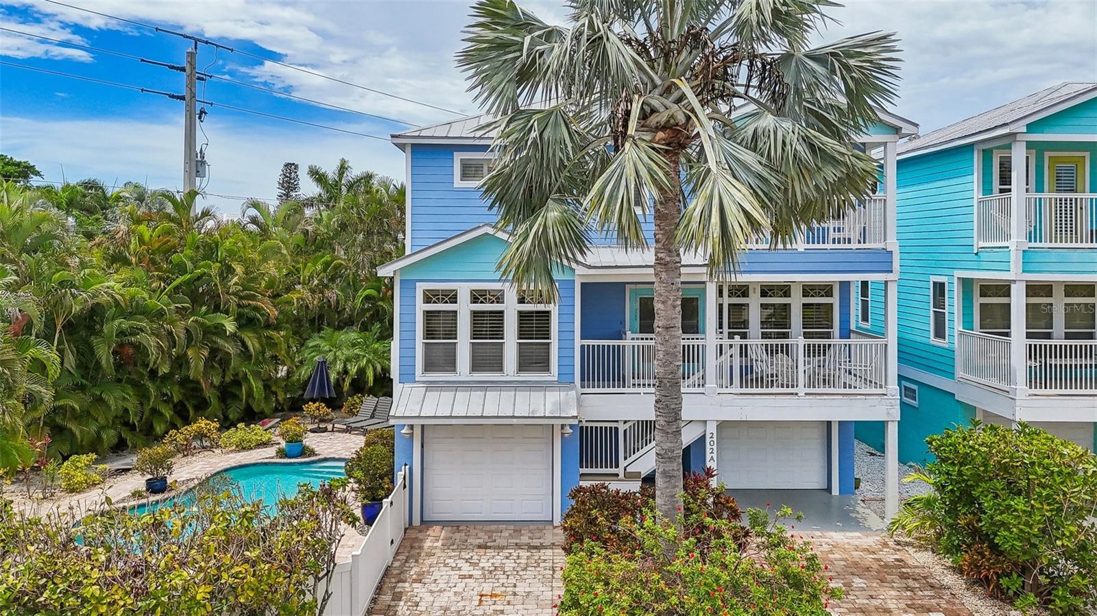 Holmes Beach, Florida, 34217, United States, 4 Bedrooms Bedrooms, ,3 BathroomsBathrooms,Residential,Active,1876877