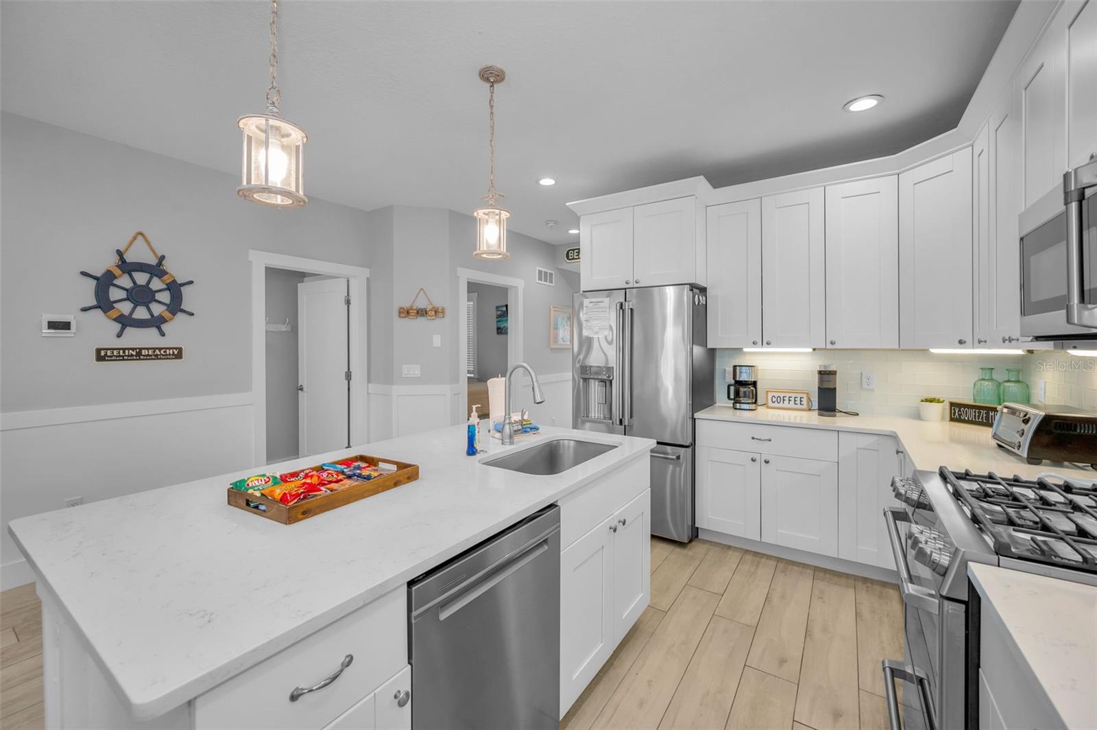 Indian Rocks Beach, Florida, 33785, United States, 4 Bedrooms Bedrooms, ,4 BathroomsBathrooms,Residential,Active,2007261