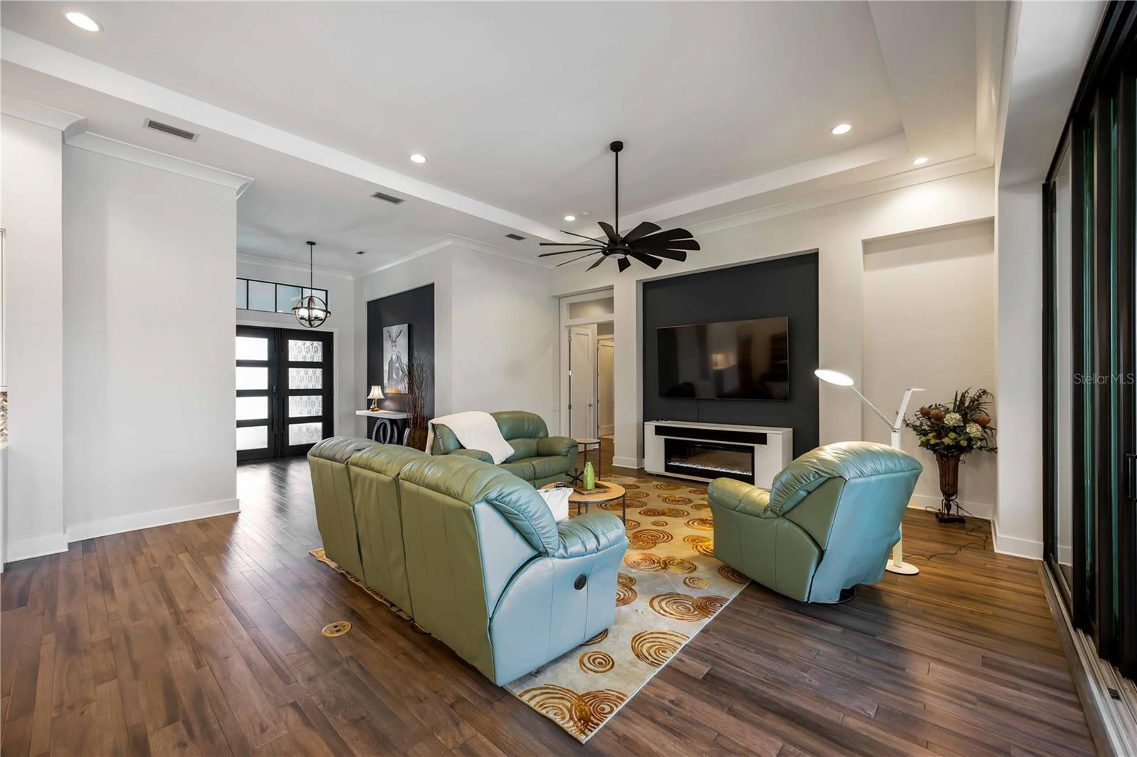 Sarasota, Florida, 34238, United States, 3 Bedrooms Bedrooms, ,3 BathroomsBathrooms,Residential,Active,2010915