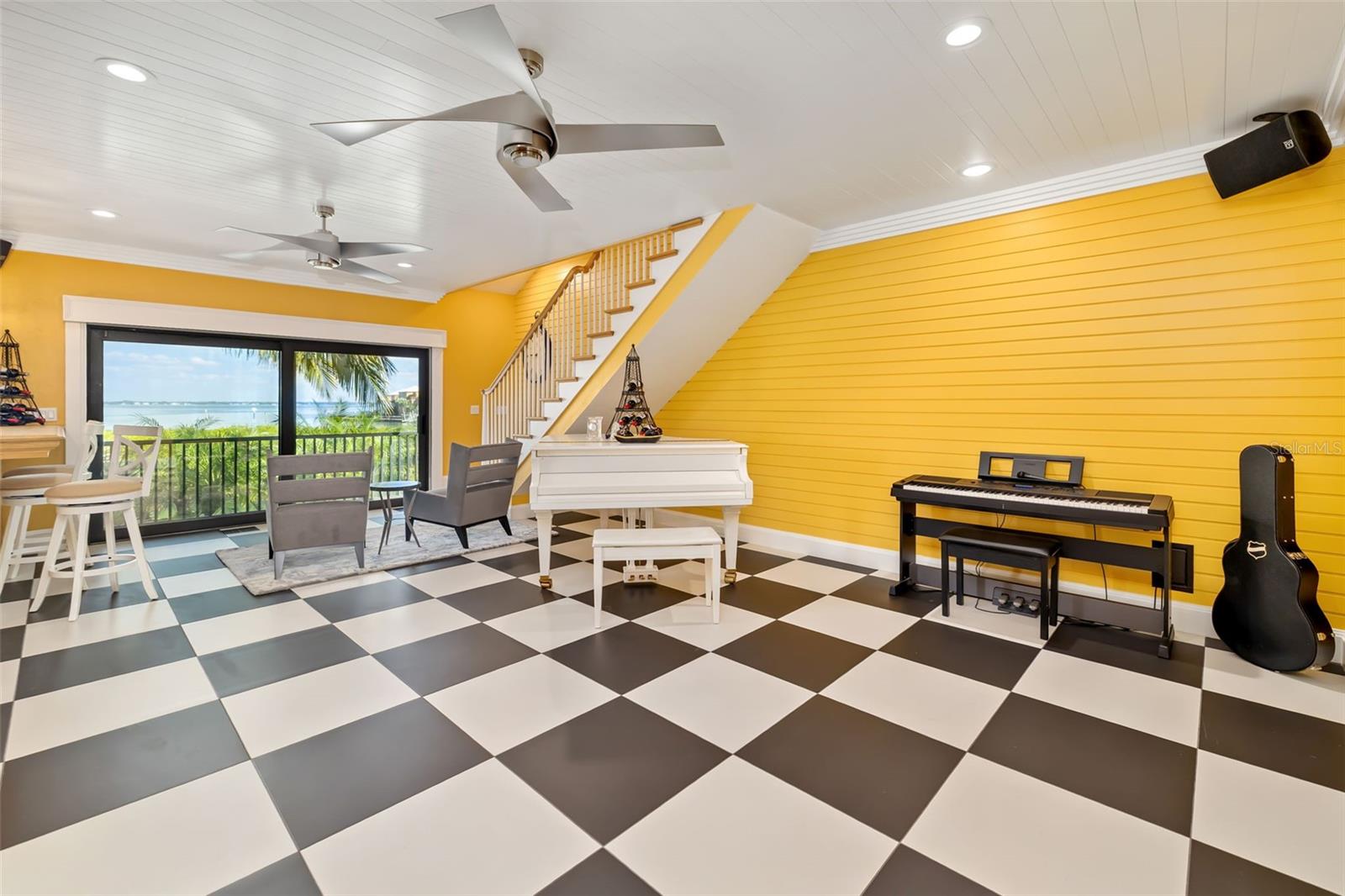 Longboat Key, Florida, 34228, United States, 3 Bedrooms Bedrooms, ,4 BathroomsBathrooms,Residential,Active,1995265