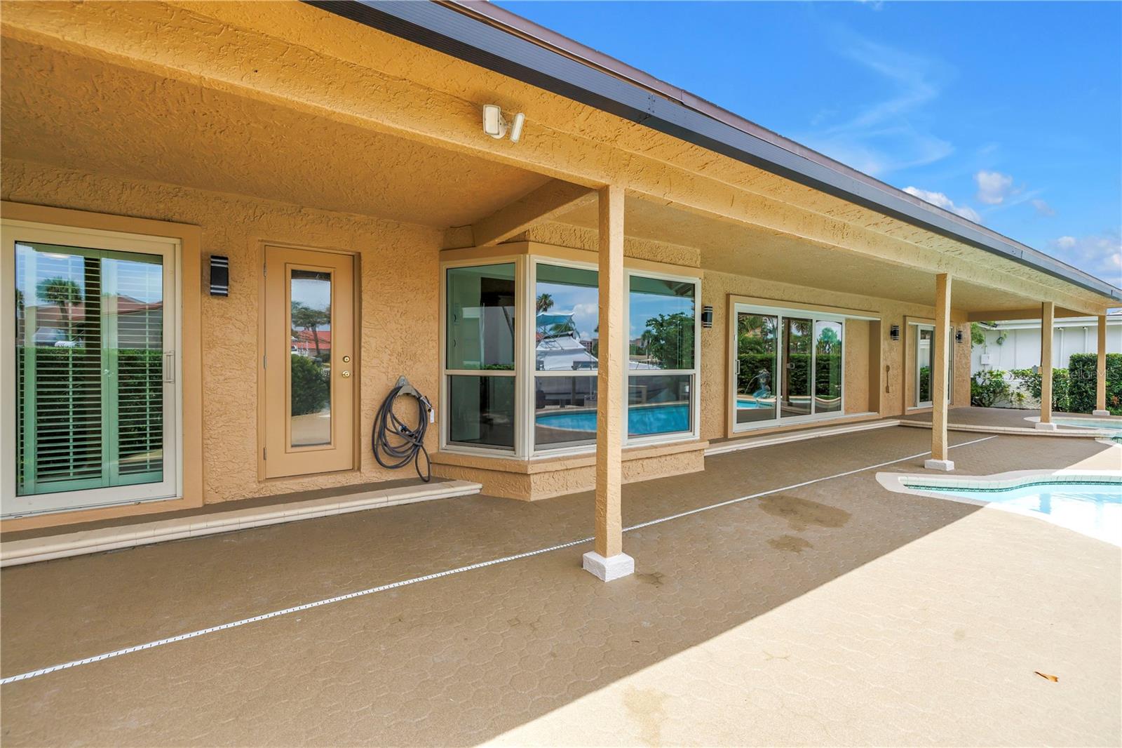 St Petersburg, Florida, 33715, United States, 3 Bedrooms Bedrooms, ,4 BathroomsBathrooms,Residential,Active,1869108