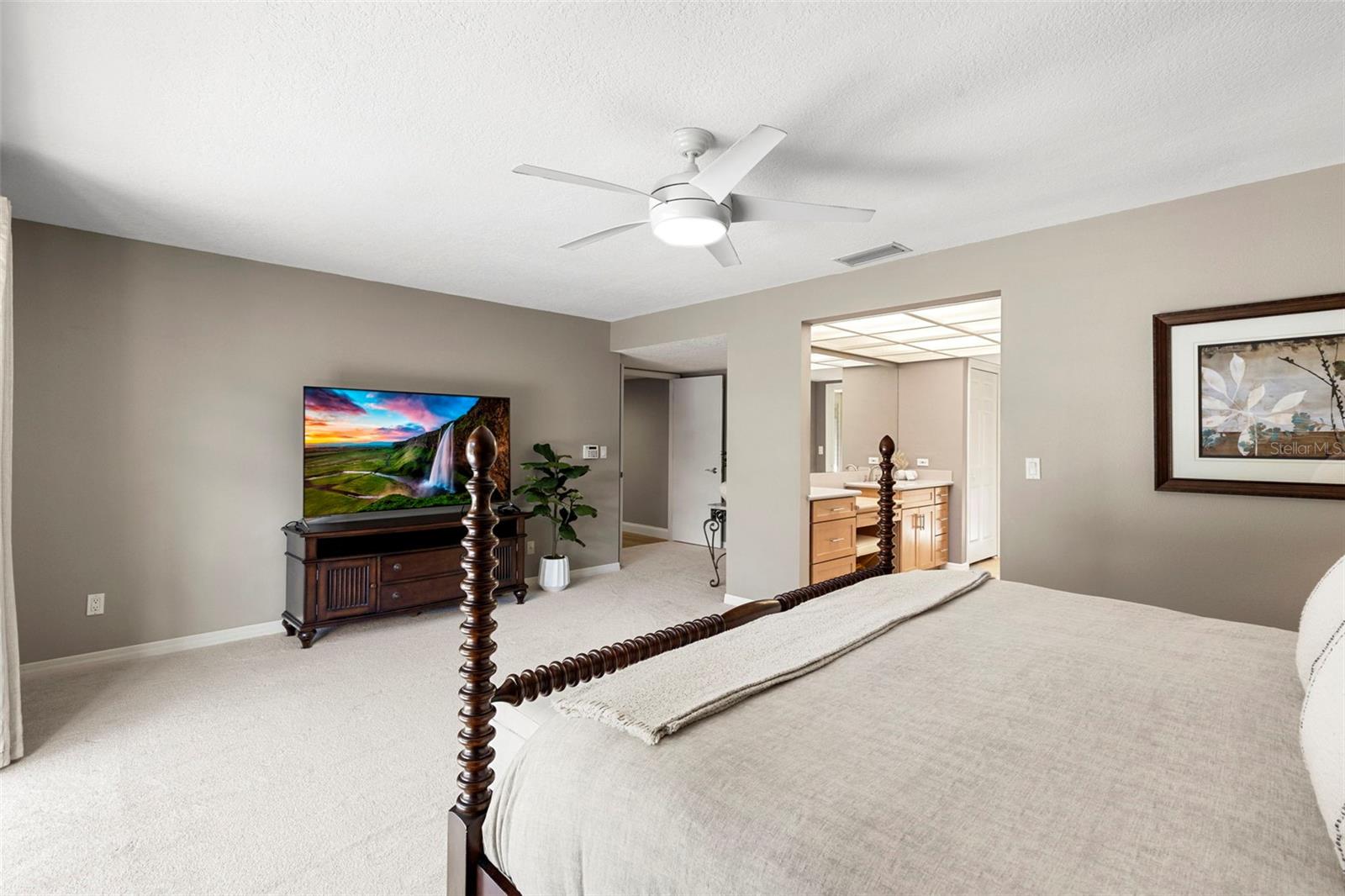 Clearwater, Florida, 33761, United States, 5 Bedrooms Bedrooms, ,3 BathroomsBathrooms,Residential,Active,1953689