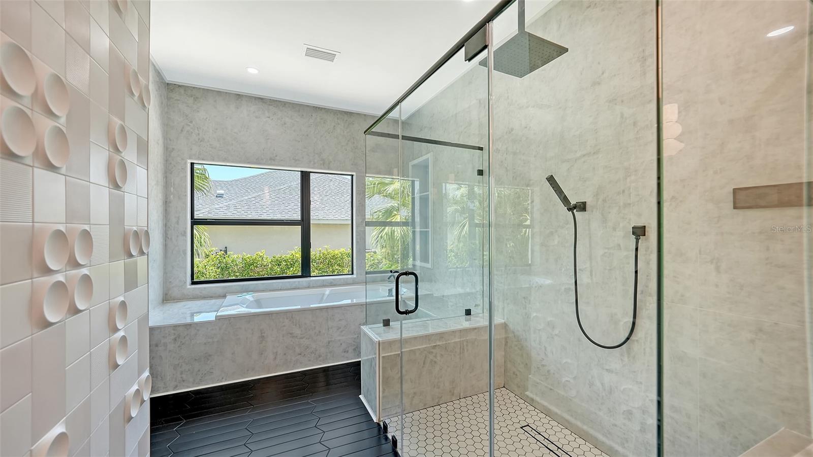 Sarasota, Florida, 34239, United States, ,7 BathroomsBathrooms,Residential,Active,1849492