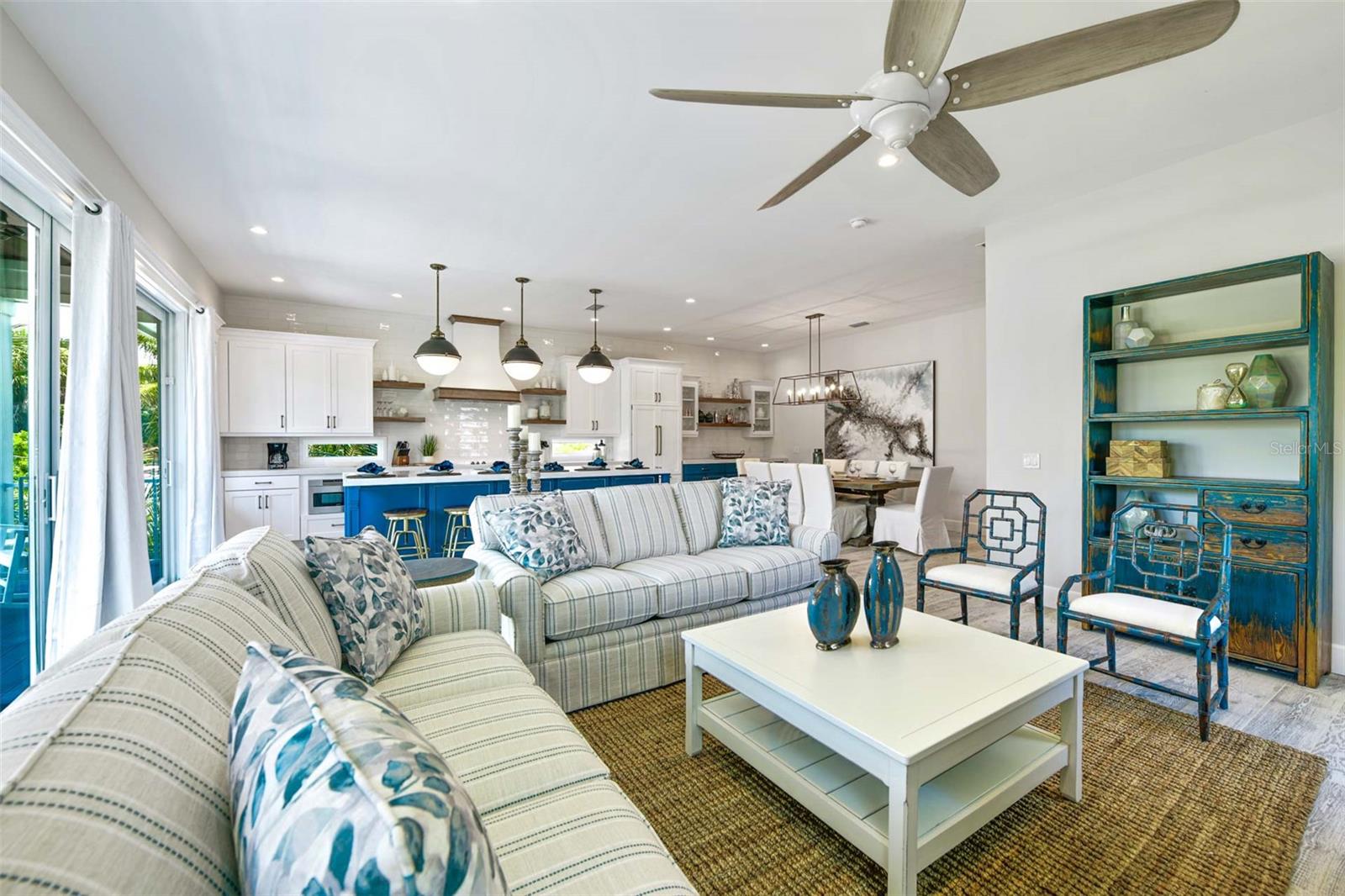 Sarasota, Florida, 34236, United States, 7 Bedrooms Bedrooms, ,8 BathroomsBathrooms,Residential,Active,1774005