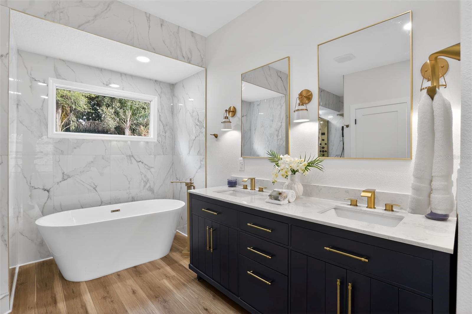 Winter Springs, Florida, 32708, United States, 5 Bedrooms Bedrooms, ,5 BathroomsBathrooms,Residential,Active,2006960