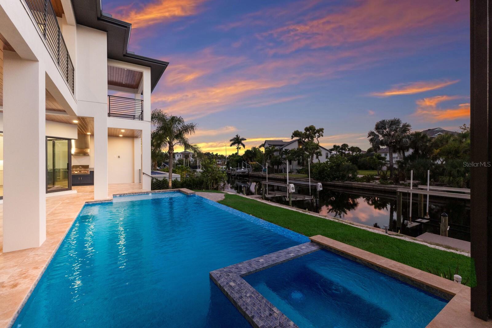 Sarasota, Florida, 34242, United States, 4 Bedrooms Bedrooms, ,6 BathroomsBathrooms,Residential,Active,1941333