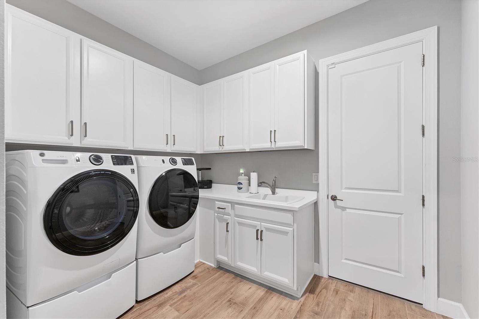 Lakewood Ranch, Florida, 34211, United States, 3 Bedrooms Bedrooms, ,3 BathroomsBathrooms,Residential,Active,1945491